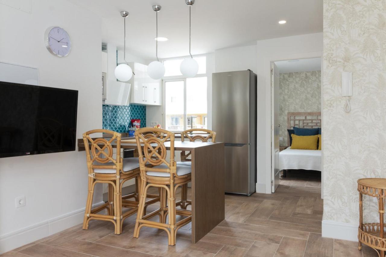 Homeforguest Atico Cecilia Con Vistas Al Mar En Los Cristianos لوس كريستيانوس المظهر الخارجي الصورة